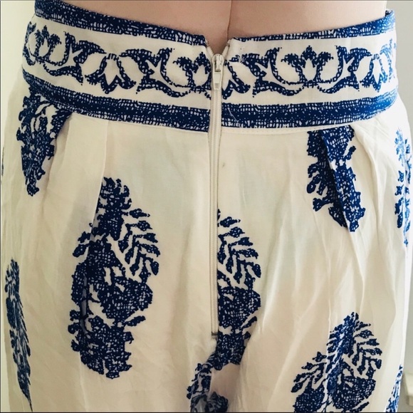 Cals New WomenTwo Piece Set - Picture 4 of 7